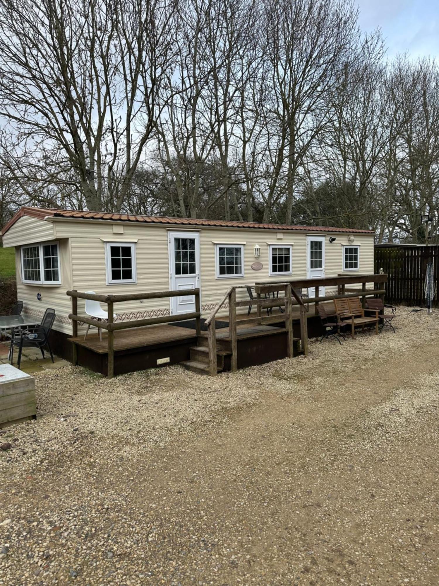 Static Mobile Home Set In Our 20 Acres Of Farmland Horspath Екстериор снимка